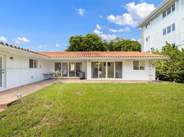 811 Capri St, Coral Gables FL 33134