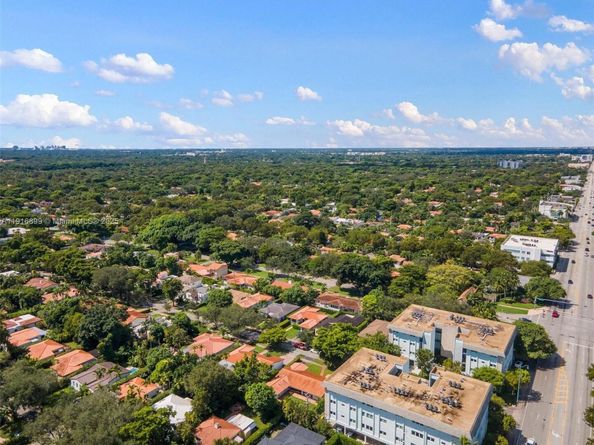 811 Capri St, Coral Gables FL 33134