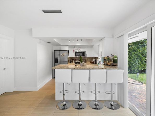 811 Capri St, Coral Gables FL 33134