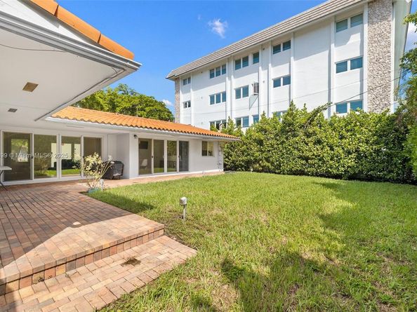 811 Capri St, Coral Gables FL 33134