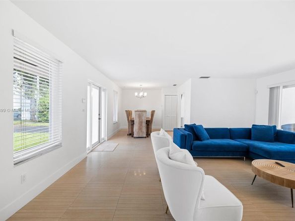 811 Capri St, Coral Gables FL 33134