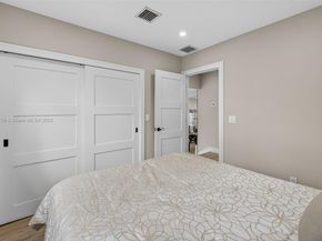 1421 SE 10th St, Deerfield Beach FL 33441