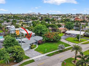 1421 SE 10th St, Deerfield Beach FL 33441