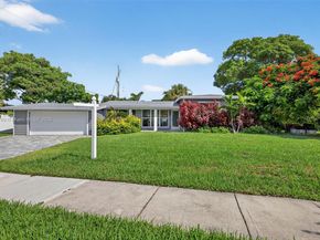 1421 SE 10th St, Deerfield Beach FL 33441