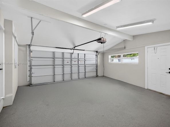 1421 SE 10th St, Deerfield Beach FL 33441