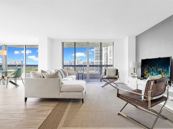3530 Mystic Pointe Dr 1206, Aventura FL 33180