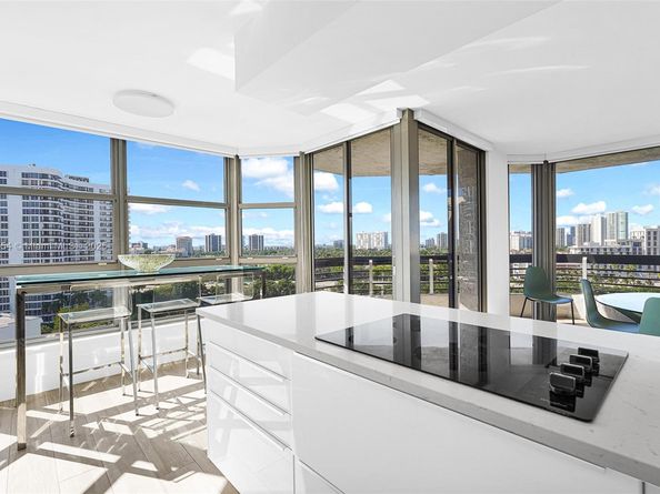3530 Mystic Pointe Dr 1206, Aventura FL 33180