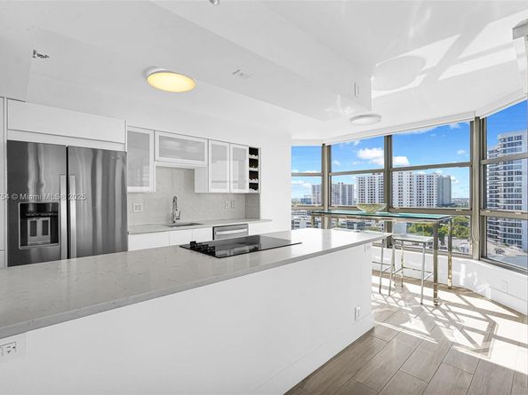 3530 Mystic Pointe Dr 1206, Aventura FL 33180