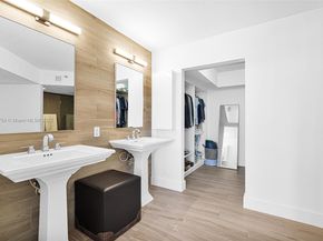 3530 Mystic Pointe Dr 1206, Aventura FL 33180