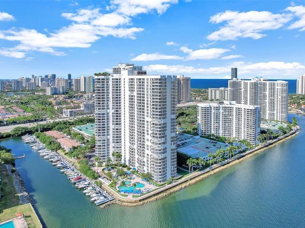 3530 Mystic Pointe Dr 1206, Aventura FL 33180