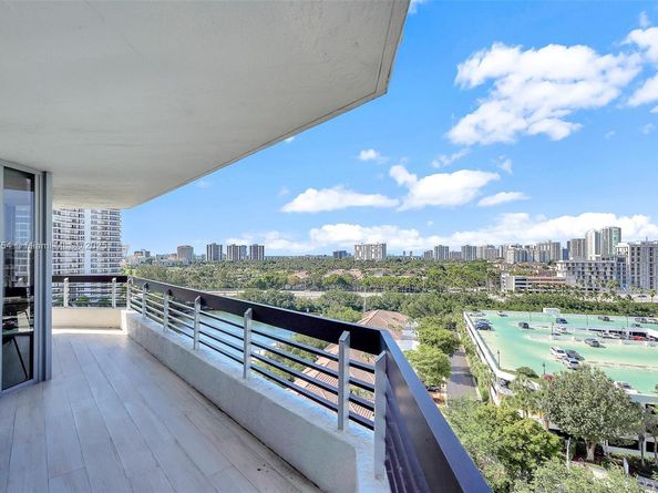 3530 Mystic Pointe Dr 1206, Aventura FL 33180