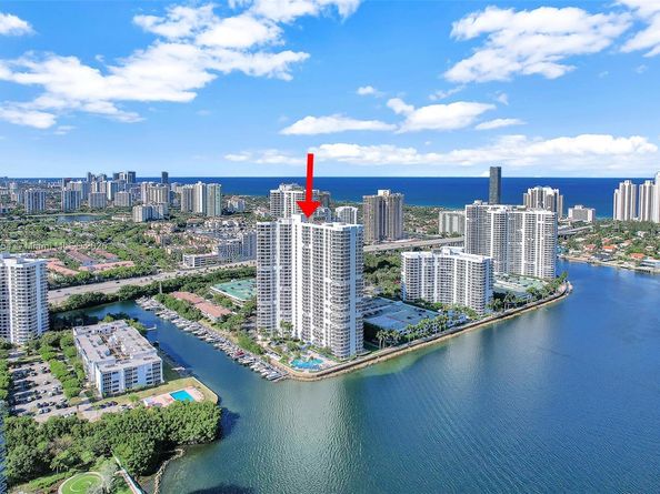 3530 Mystic Pointe Dr 1206, Aventura FL 33180