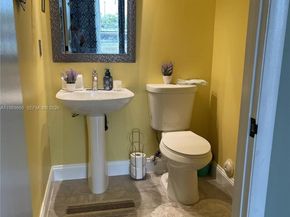 11712 SW 1st St, Coral Springs FL 33071