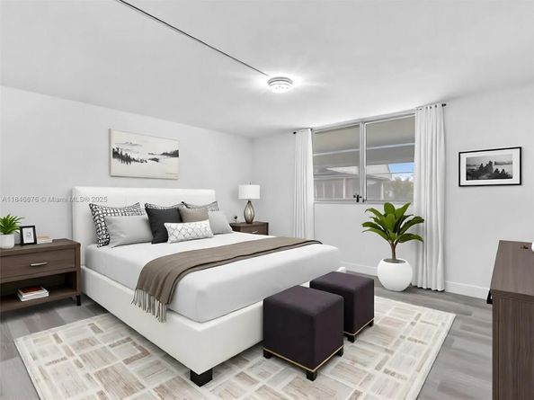 3725 NE 169th St 407, North Miami Beach FL 33160