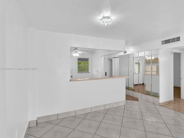3725 NE 169th St 407, North Miami Beach FL 33160