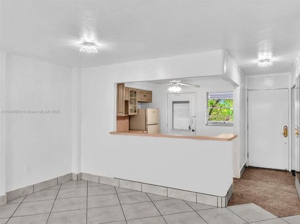 3725 NE 169th St 407, North Miami Beach FL 33160