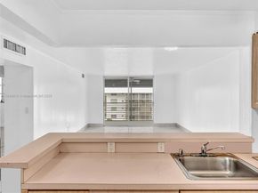 3725 NE 169th St 407, North Miami Beach FL 33160