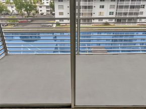 3725 NE 169th St 407, North Miami Beach FL 33160