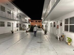 2826 Van Buren St, Hollywood FL 33020