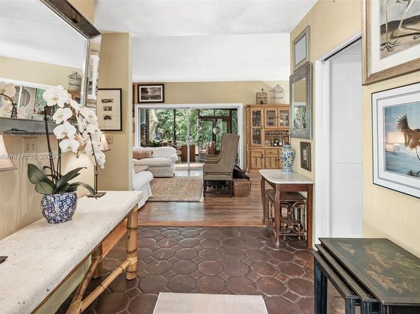 3540 N Moorings Way, Miami FL 33133