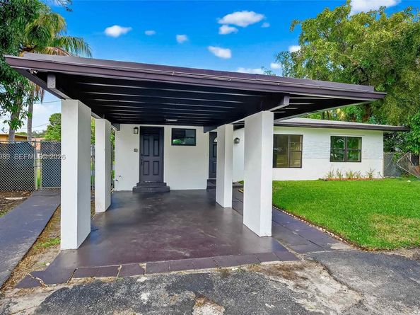 3071 SW 2nd Ct, Fort Lauderdale FL 33312