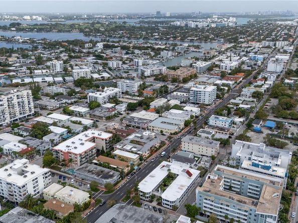 7801 Abbott Ave 302, Miami Beach FL 33141