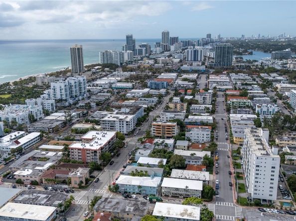 7801 Abbott Ave 302, Miami Beach FL 33141
