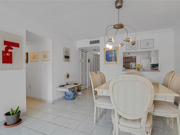 7801 Abbott Ave 302, Miami Beach FL 33141