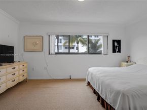 7801 Abbott Ave 302, Miami Beach FL 33141