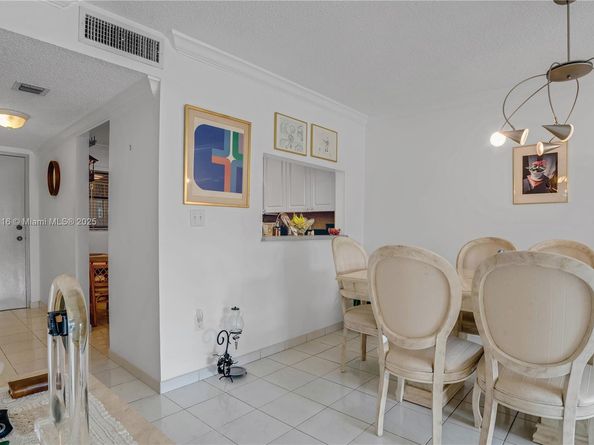 7801 Abbott Ave 302, Miami Beach FL 33141