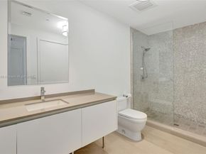 68 SE 6th St. 1203, Miami FL 33131