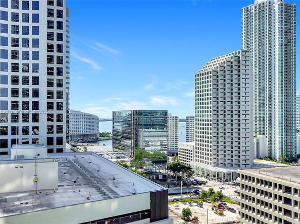 68 SE 6th St. 1203, Miami FL 33131