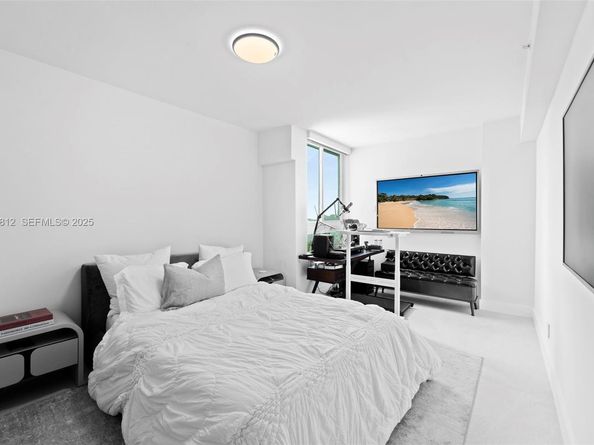 2127 Brickell Ave 3005, Miami FL 33129