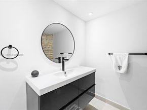 2127 Brickell Ave 3005, Miami FL 33129