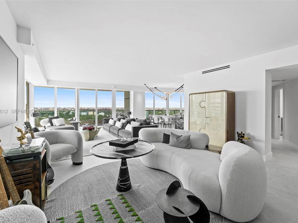 2127 Brickell Ave 3005, Miami FL 33129