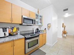 18800 NE 29th Ave 526, Aventura FL 33180