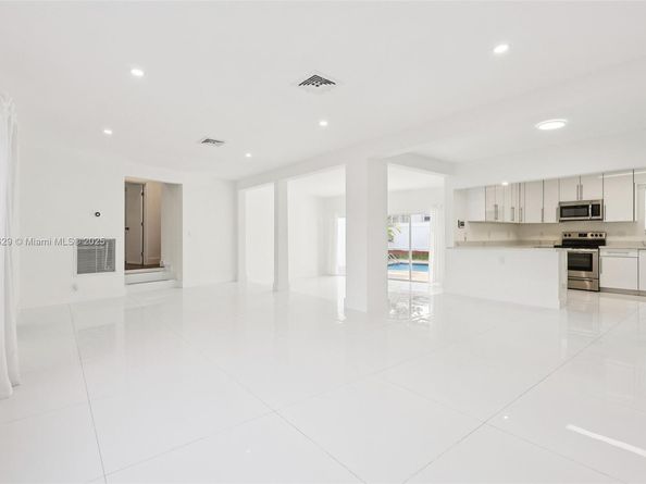 12630 NE Miami Pl, North Miami FL 33161