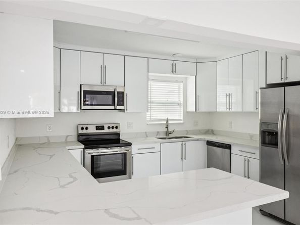 12630 NE Miami Pl, North Miami FL 33161