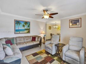 16701 NE 13th Ave 209, Miami FL 33162