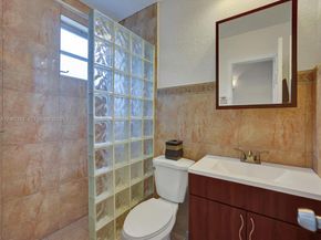 16701 NE 13th Ave 209, Miami FL 33162