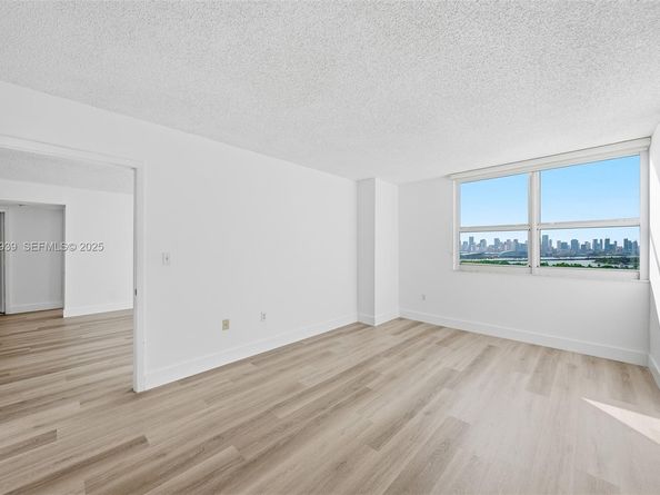 650 West Ave 2209, Miami Beach FL 33139