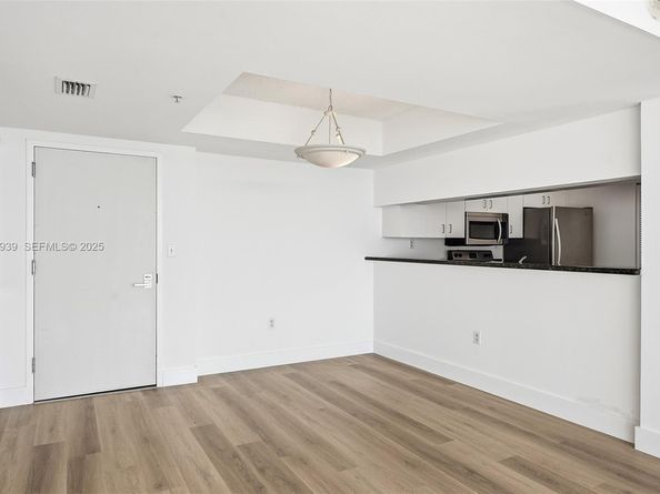 650 West Ave 2209, Miami Beach FL 33139