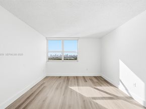 650 West Ave 2209, Miami Beach FL 33139