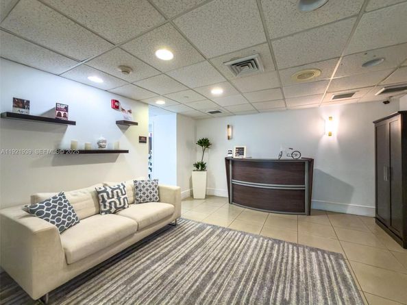 650 West Ave 2209, Miami Beach FL 33139