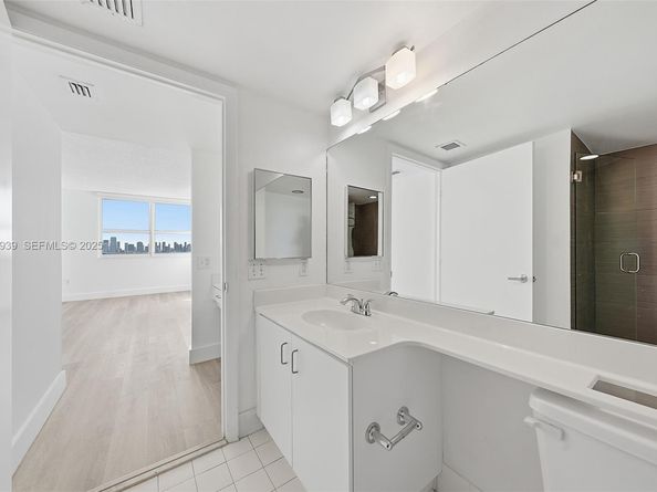 650 West Ave 2209, Miami Beach FL 33139