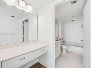 650 West Ave 2209, Miami Beach FL 33139