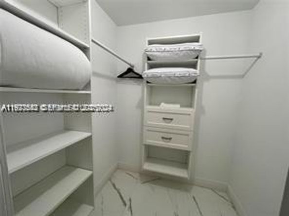 1017 SW 124th Ct, Miami FL 33184