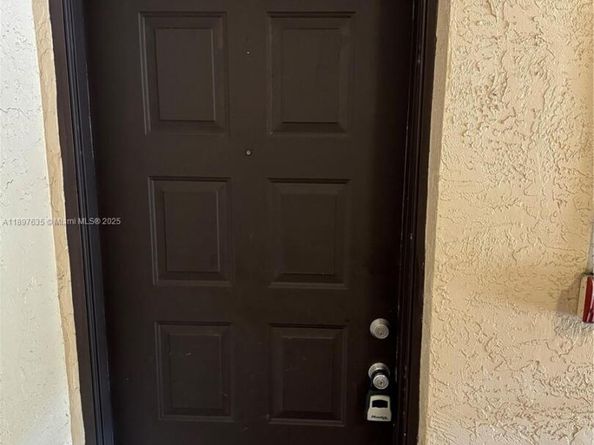 4441 W McNab Rd 21, Pompano Beach FL 33069