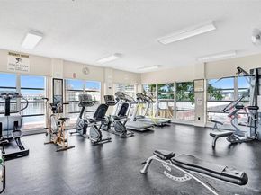 1833 S Ocean Dr 1402, Hallandale Beach FL 33009