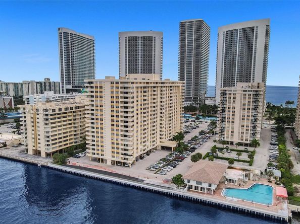 1833 S Ocean Dr 1402, Hallandale Beach FL 33009